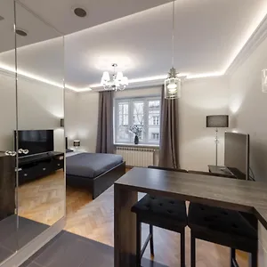 https://crystal-apartment-old-town.warsawhotelspoland.com